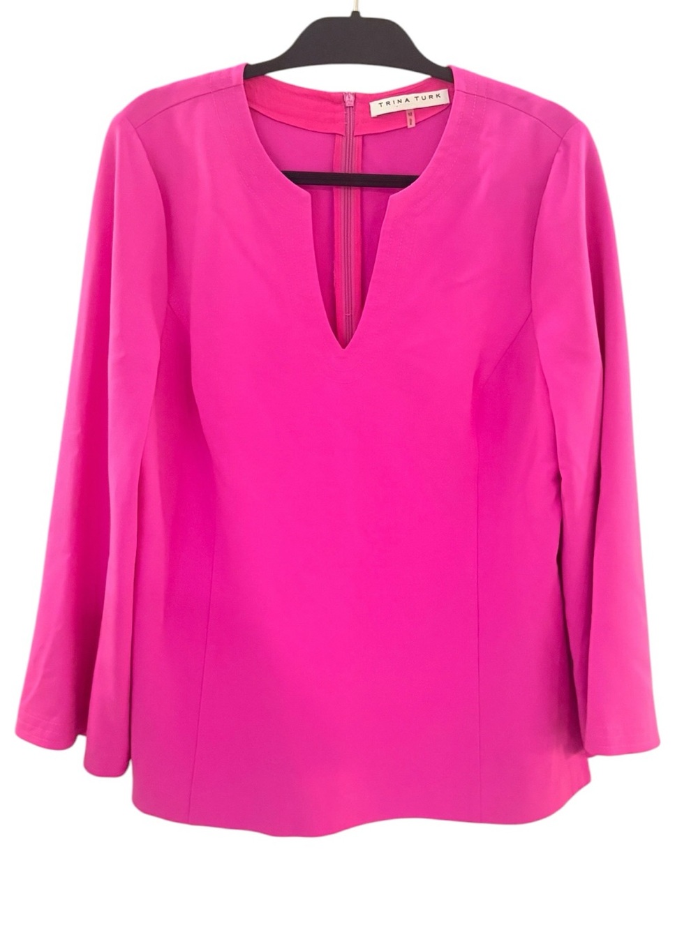 Trina Turk Fuchsia V-Neck Long Sleeve Blouse Top Size 12 Pink Career EUC